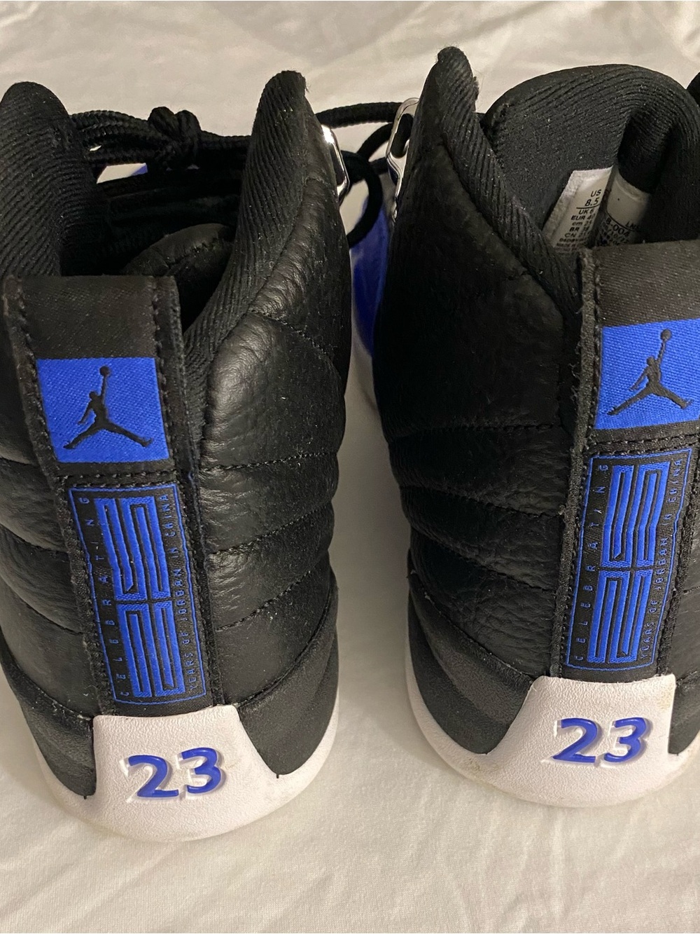 Women Jordan 12 - Picture 3 of 3